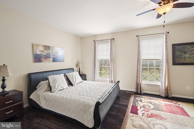 42496 LEGACY PARK DR, Brambleton, VA 20148