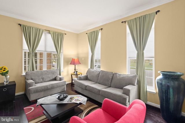 42496 LEGACY PARK DR, Brambleton, VA 20148