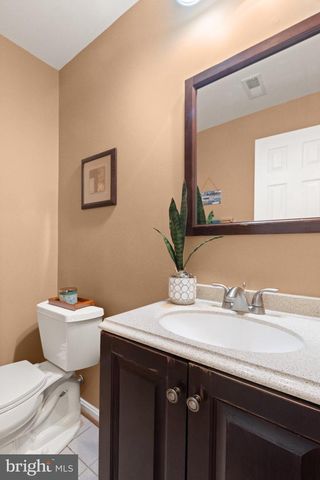 42496 LEGACY PARK DR, Brambleton, VA 20148