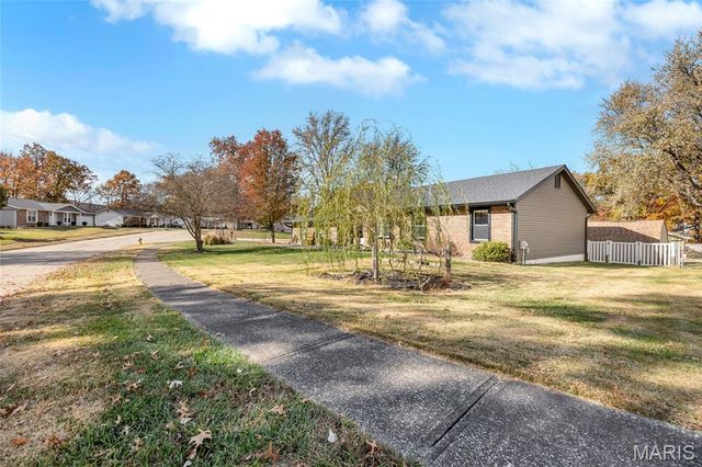 29 Westbrook Drive, O'fallon, MO 63366