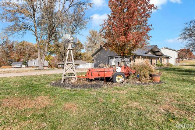 29 Westbrook Drive, O'fallon, MO 63366