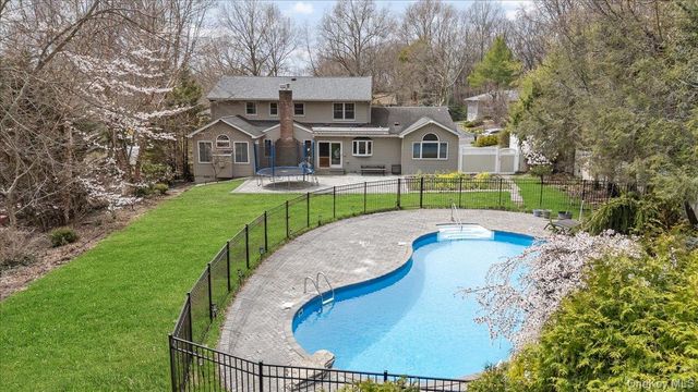 112 Village Hill Drive, Dix Hills, NY 11746