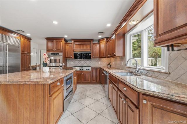 112 Village Hill Drive, Dix Hills, NY 11746