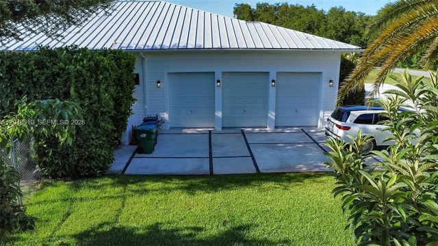 9805 sw 90th ave, Kendall, FL 33176