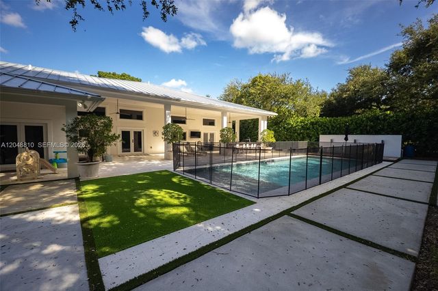 9805 sw 90th ave, Kendall, FL 33176