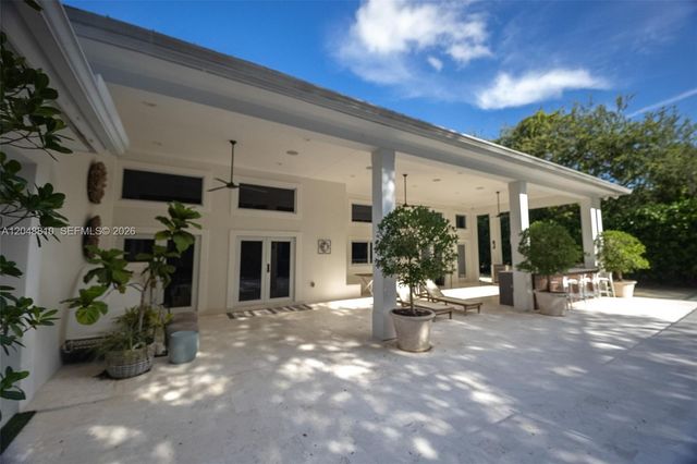 9805 sw 90th ave, Kendall, FL 33176