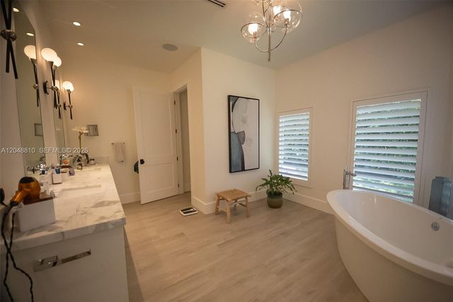 9805 sw 90th ave, Kendall, FL 33176