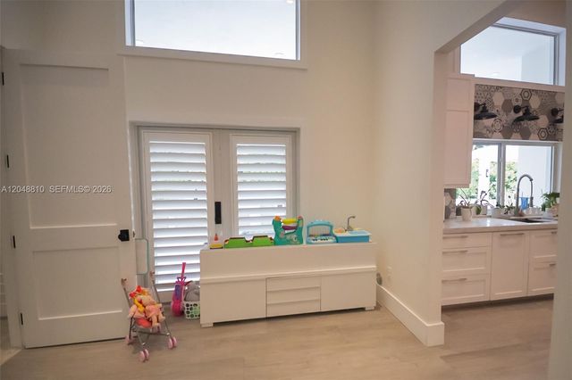 9805 sw 90th ave, Kendall, FL 33176