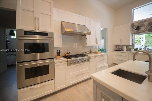 9805 sw 90th ave, Kendall, FL 33176
