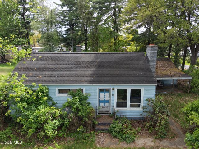 18 Park Drive, South Glens Falls, NY 12803