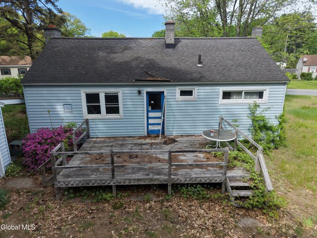 18 Park Drive, South Glens Falls, NY 12803
