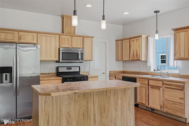 1135 W Angel Circle, Palmer, AK 99645