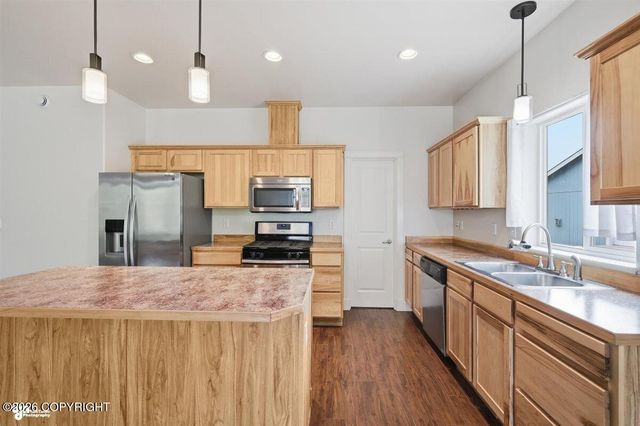 1135 W Angel Circle, Palmer, AK 99645