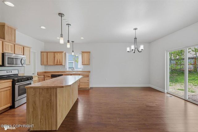 1135 W Angel Circle, Palmer, AK 99645