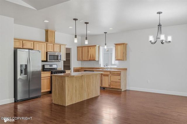 1135 W Angel Circle, Palmer, AK 99645