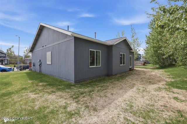 1135 W Angel Circle, Palmer, AK 99645