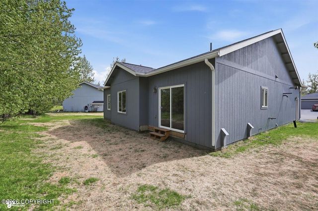 1135 W Angel Circle, Palmer, AK 99645
