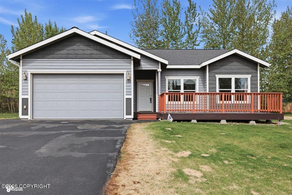1135 W Angel Circle, Palmer, AK 99645
