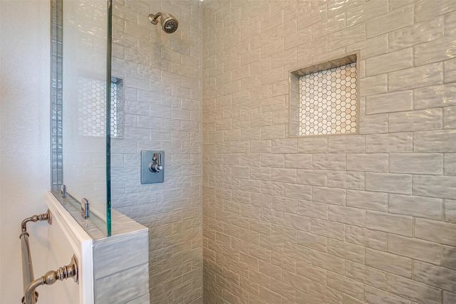 612 W Bluff, Granbury, TX 76048