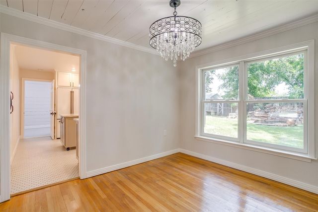 612 W Bluff, Granbury, TX 76048