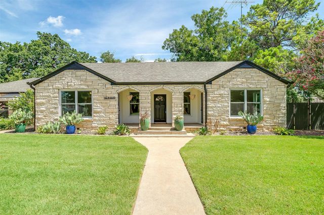 612 W Bluff, Granbury, TX 76048