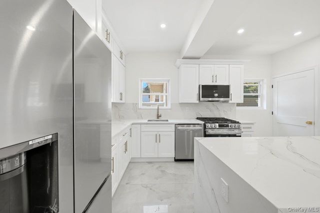 90-28 212th Street, Queens Village, NY 11428
