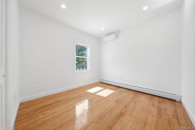 90-28 212th Street, Queens Village, NY 11428