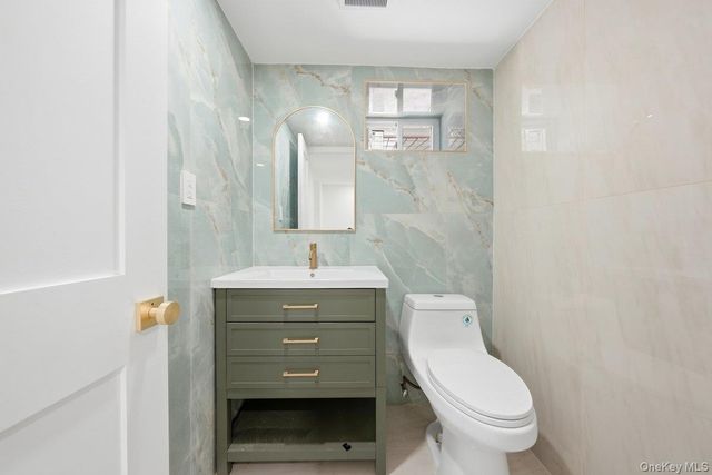 90-28 212th Street, Queens Village, NY 11428