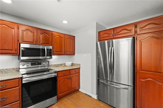 159 Maitland Court, Clemmons, NC 27012