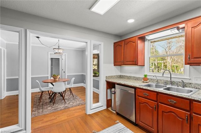 159 Maitland Court, Clemmons, NC 27012