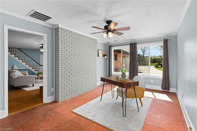 159 Maitland Court, Clemmons, NC 27012