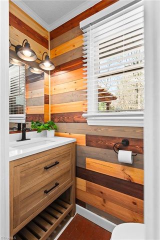 159 Maitland Court, Clemmons, NC 27012