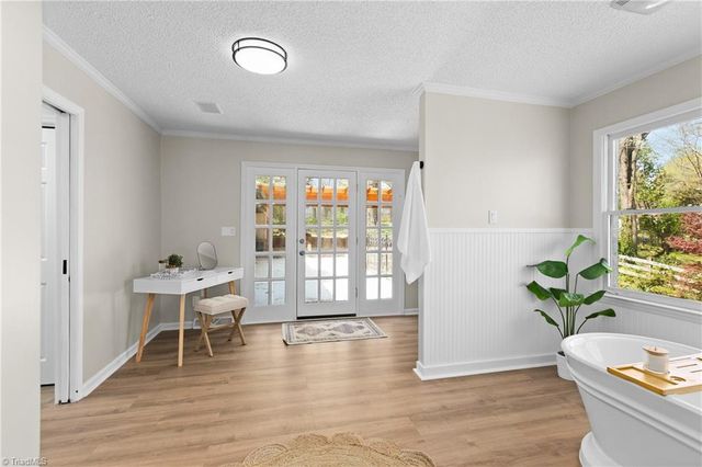 159 Maitland Court, Clemmons, NC 27012