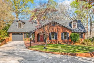 159 Maitland Court, Clemmons, NC 27012