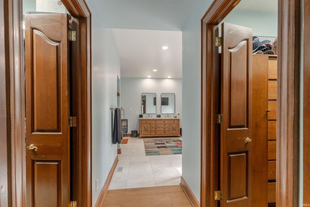 801 Wiltshire Drive, Evansville, IN 47715