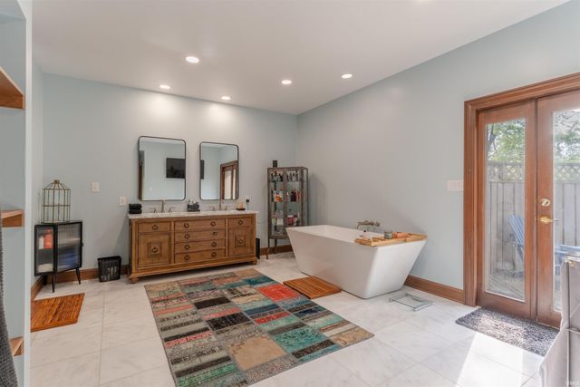 801 Wiltshire Drive, Evansville, IN 47715