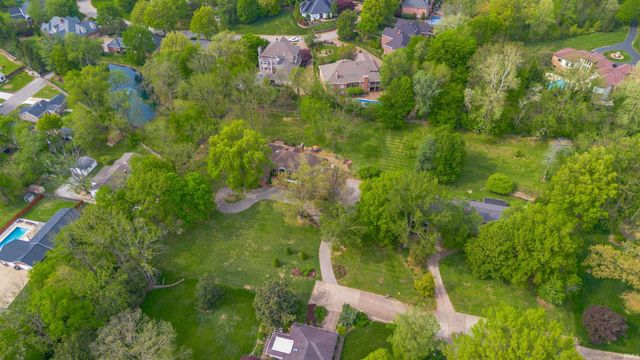 801 Wiltshire Drive, Evansville, IN 47715