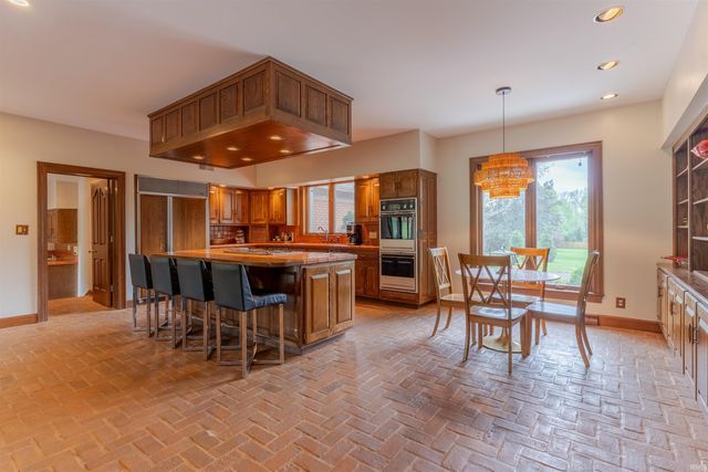 801 Wiltshire Drive, Evansville, IN 47715