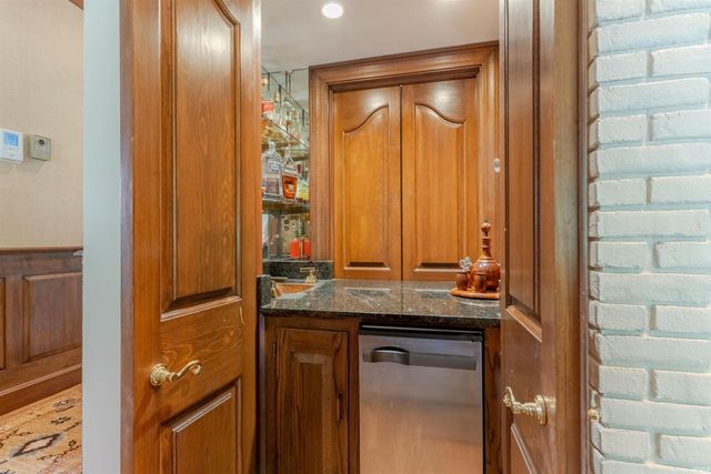 801 Wiltshire Drive, Evansville, IN 47715