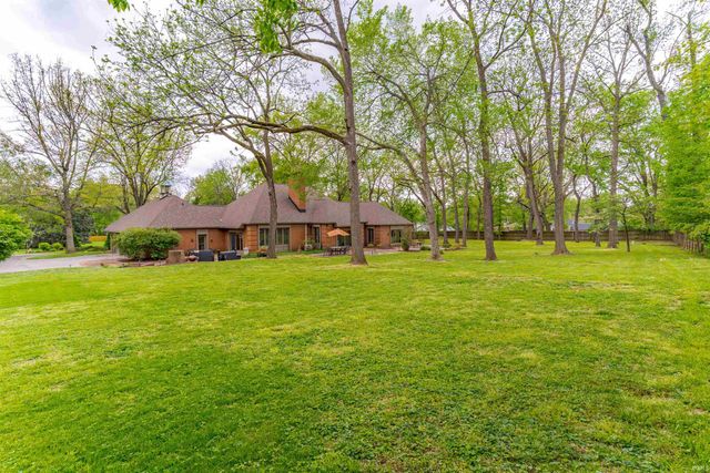 801 Wiltshire Drive, Evansville, IN 47715