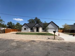 304 W Allen ST, Kyle, TX 78610