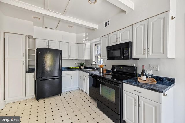 1526 POTOMAC AVE SE, Washington, DC 20003