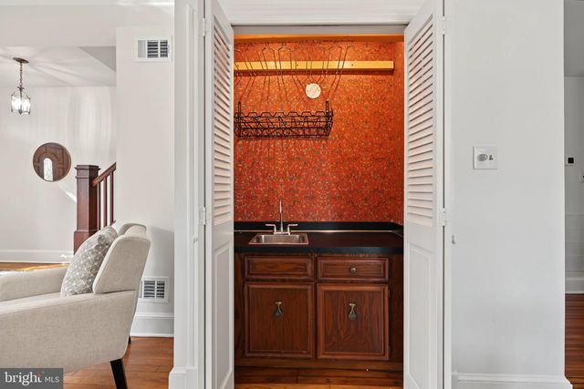 1526 POTOMAC AVE SE, Washington, DC 20003