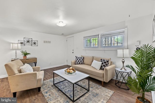 1526 POTOMAC AVE SE, Washington, DC 20003