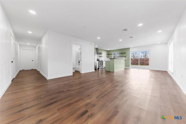209 W Arlo Road, Harker Heights, TX 76548