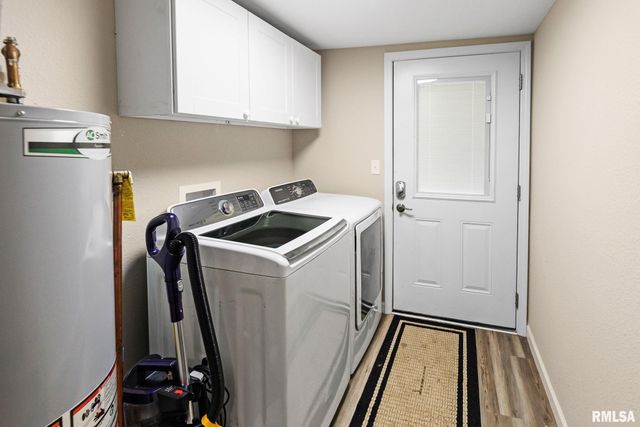 416 S MAPLE Street, Salem, IL 62881