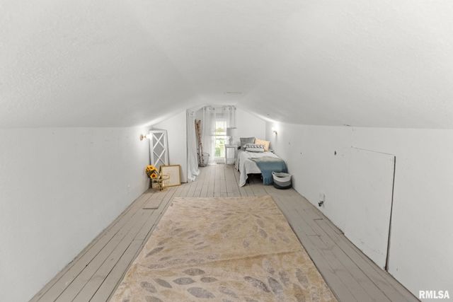 416 S MAPLE Street, Salem, IL 62881