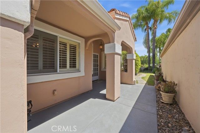 40512 Via Amapola, Murrieta, CA 92562