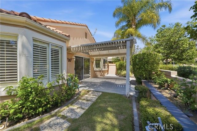 40512 Via Amapola, Murrieta, CA 92562