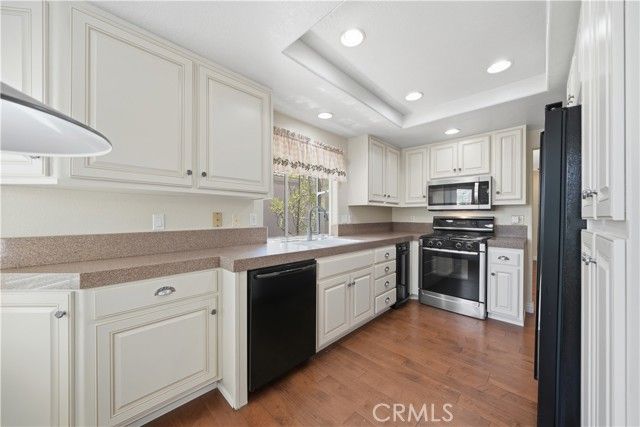 40512 Via Amapola, Murrieta, CA 92562